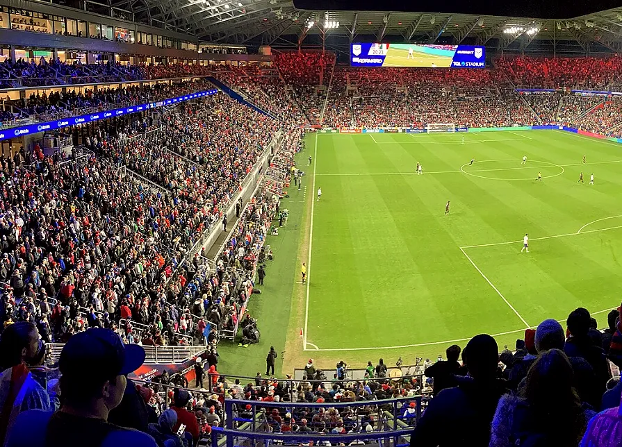 为什么同一场球的比分和观感常常对不上·第二落点观察